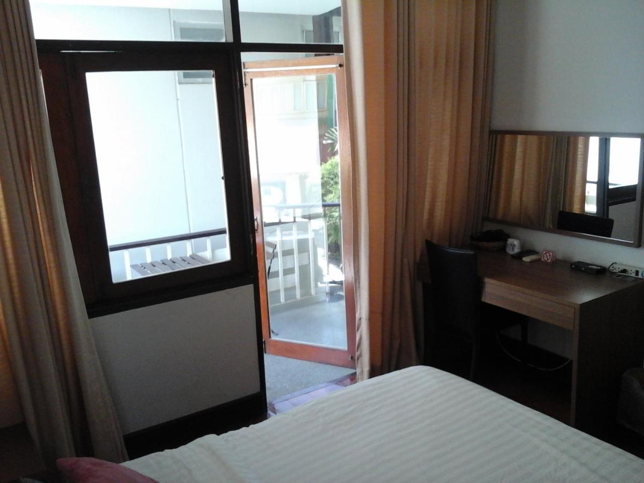 House 23 Guesthouse Bangkok Eksteriør billede