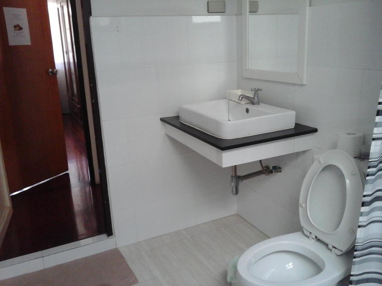House 23 Guesthouse Bangkok Eksteriør billede