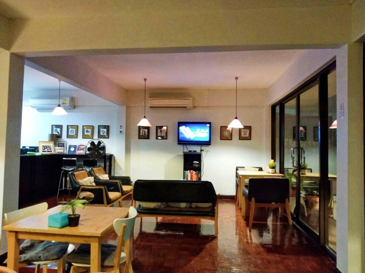 House 23 Guesthouse Bangkok Eksteriør billede